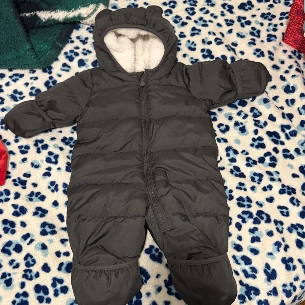 GAP Charcoal Kids One Piece Footie